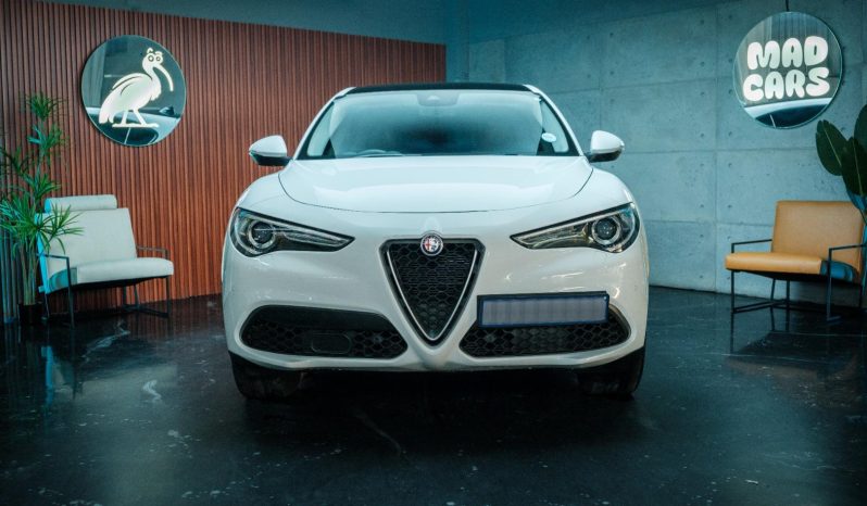 
								Alfa Romeo Stelvio 2.0T Q4 Super full									