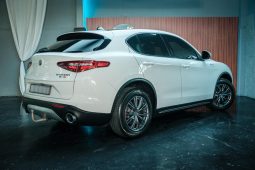 
										Alfa Romeo Stelvio 2.0T Q4 Super full									