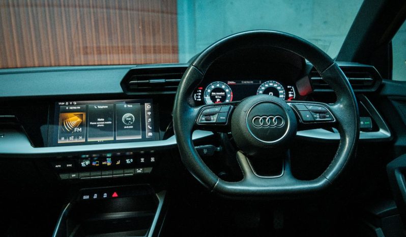 
								Audi A3 Sportback 35 Tfsi Tiptronic Advanced full									