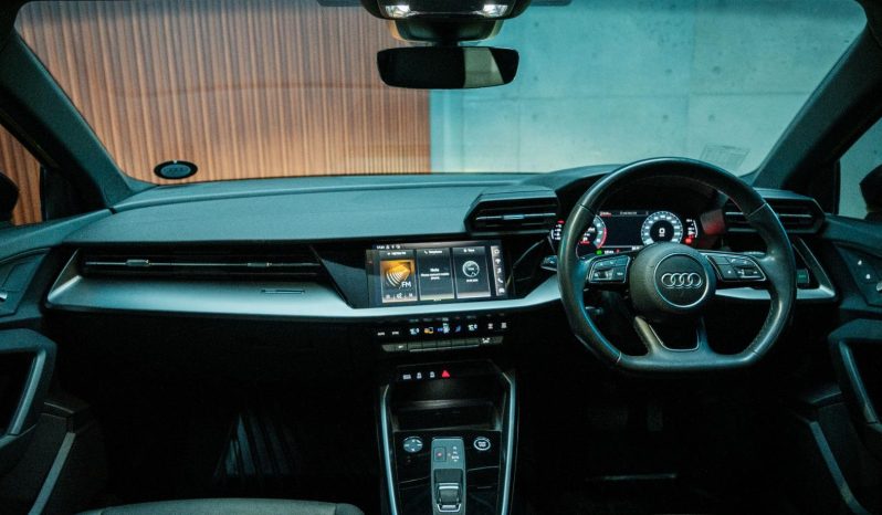 
								Audi A3 Sportback 35 Tfsi Tiptronic Advanced full									