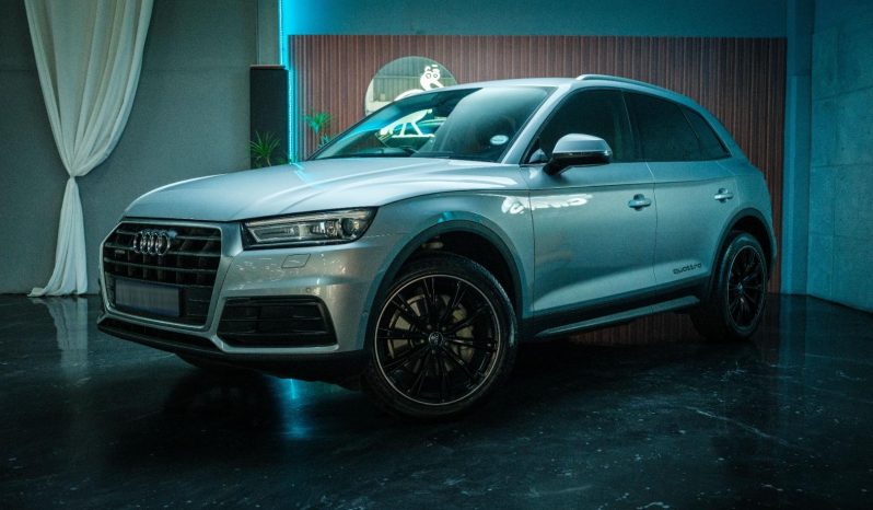
								Audi Q5 2.0 Tdi Quattro S-Tronic full									