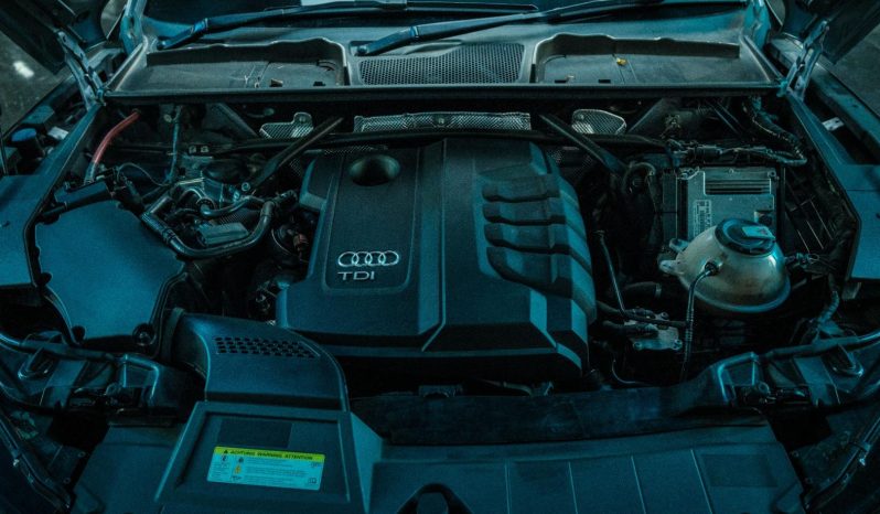 
								Audi Q5 2.0 Tdi Quattro S-Tronic full									