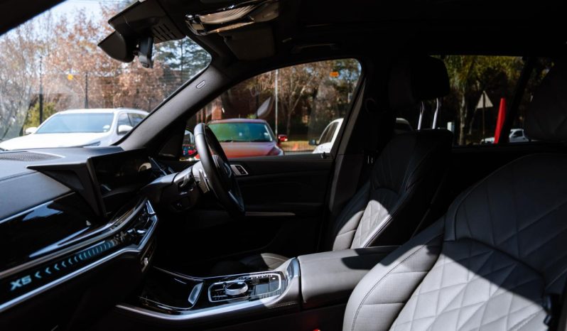 
								BMW X5 xDrive30d M Sport full									