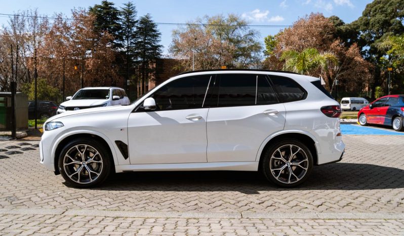 
								BMW X5 xDrive30d M Sport full									
