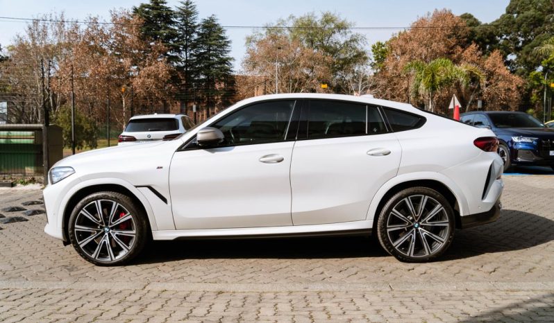 
								BMW X6 M50i full									