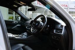 
										BMW X6 M50i full									