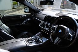 
										BMW X6 M50i full									