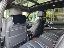 
										BMW X7 M50i Steptronic full									