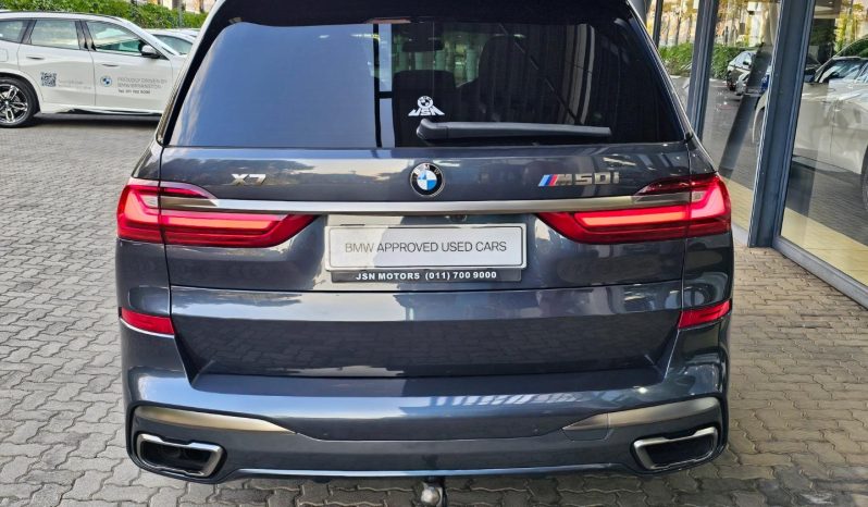 
								BMW X7 M50i Steptronic full									