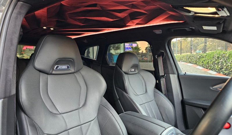 
								BMW Xm 4.4 Phev full									
