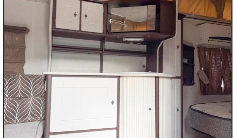 
								Caravan Jurgens Fleetline full									