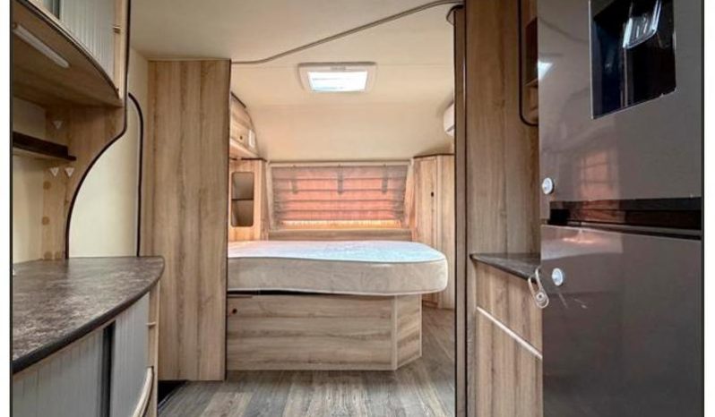 
								Caravan Quantum Infinity full									