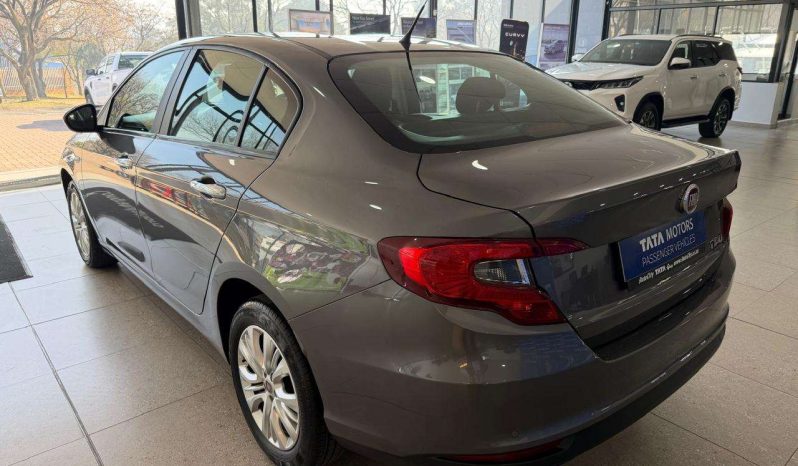 
								FIAT TIPO TIPO 1.6 EASY A/T full									