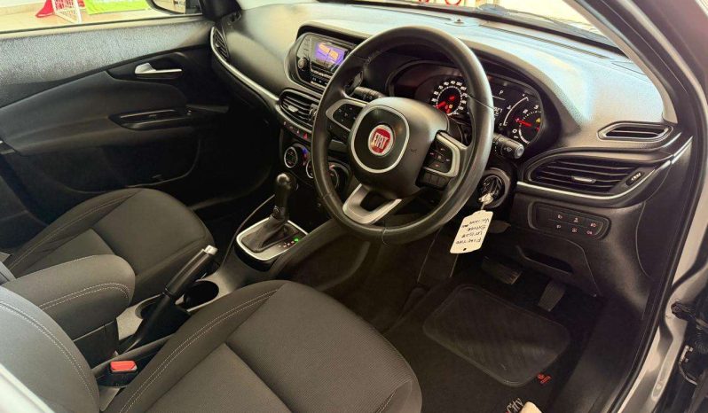 
								FIAT TIPO TIPO 1.6 EASY A/T full									