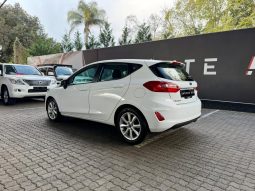 
										Ford Fiesta 1.0 Ecoboost Trend 6MT full									