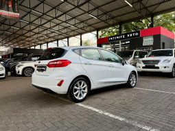 
										Ford Fiesta 1.0 Ecoboost Trend 6MT full									