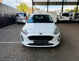 
										Ford Fiesta 1.0 Ecoboost Trend 6MT full									