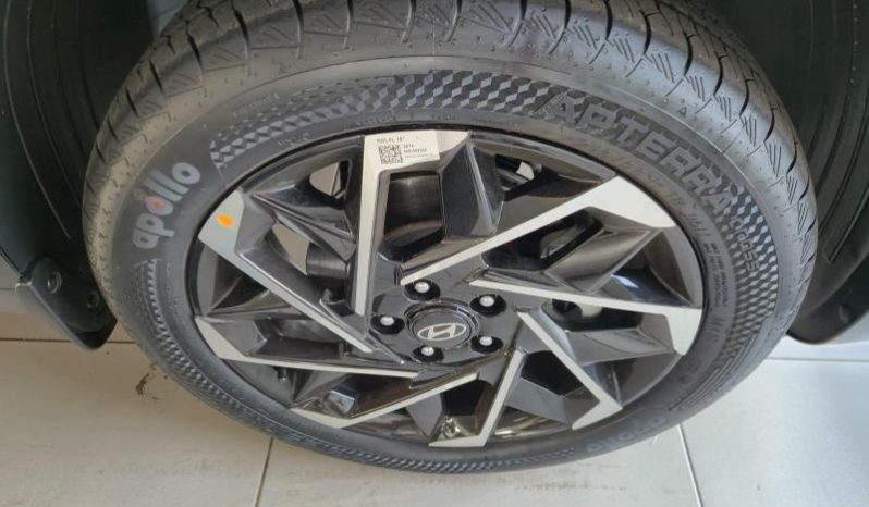 
								Hyundai Alcazar 1.5 D Elite At full									