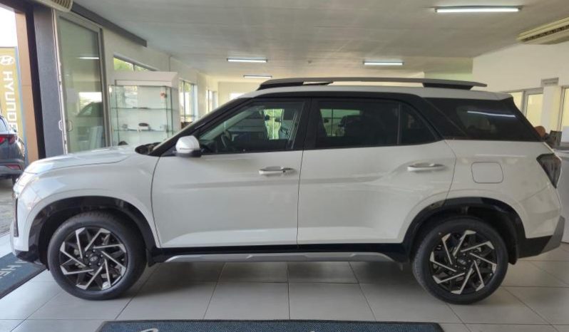 
								Hyundai Alcazar 1.5 D Elite At full									