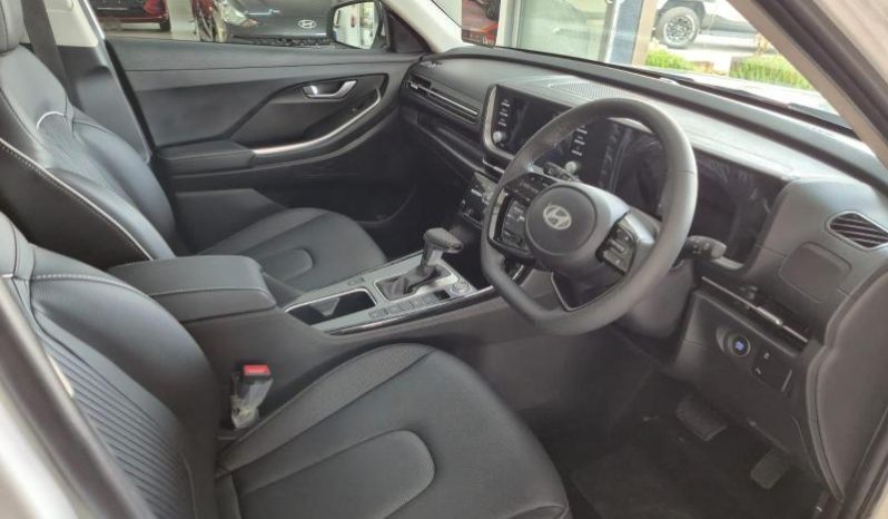 
								Hyundai Alcazar 1.5 D Elite At full									