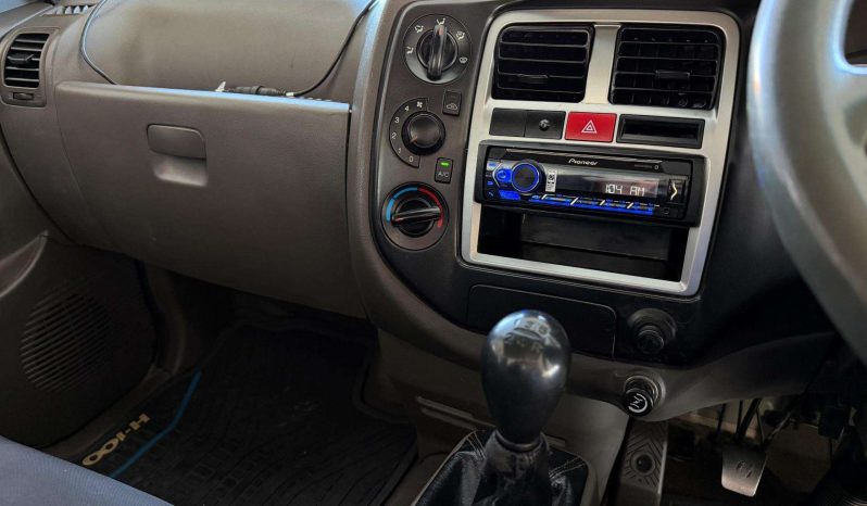 
								Hyundai H100 / BAKKIE H100 2.6D A/C F/C C/C full									