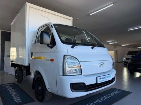Hyundai H100 / BAKKIE H100 2.6D A/C F/C C/C