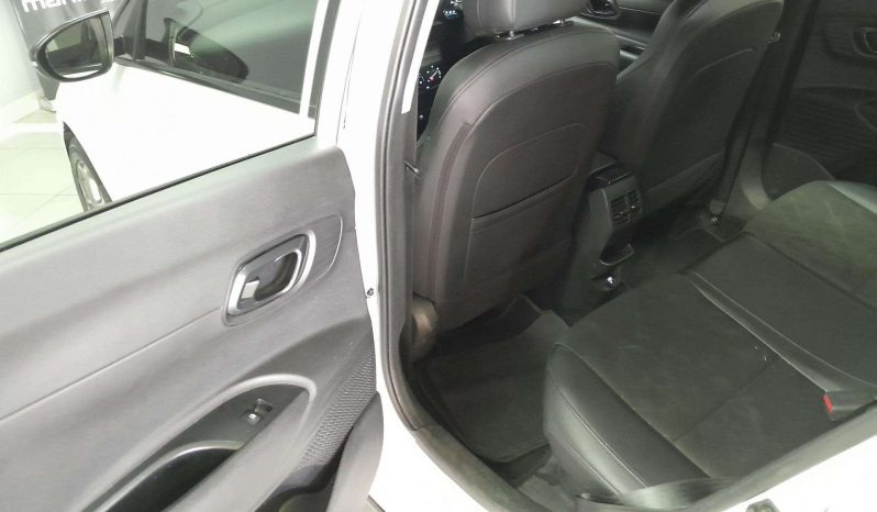 
								Hyundai i10 / i20 / i30 i20 1.2 EXECUTIVE full									