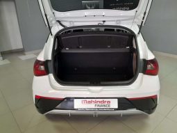 
										Hyundai i10 / i20 / i30 i20 1.2 EXECUTIVE full									