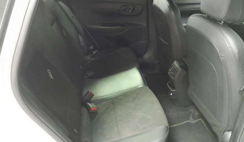 
								Hyundai i10 / i20 / i30 i20 1.2 EXECUTIVE full									