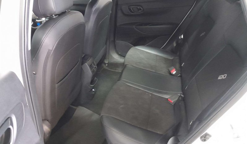 
								Hyundai i10 / i20 / i30 i20 1.2 EXECUTIVE full									