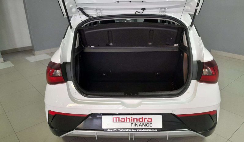 
								Hyundai i10 / i20 / i30 i20 1.2 EXECUTIVE full									