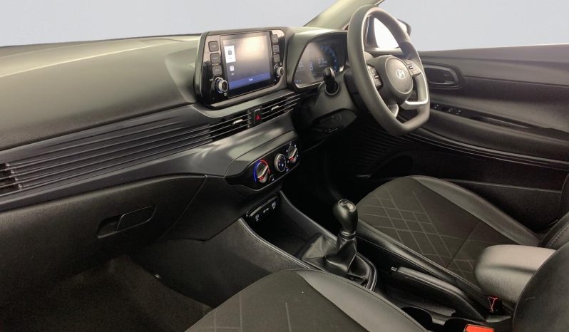 
								Hyundai I20 1.2 Premium full									