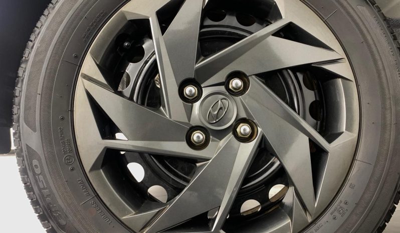 
								Hyundai I20 1.2 Premium full									