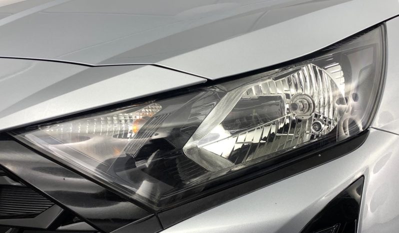 
								Hyundai I20 1.2 Premium full									