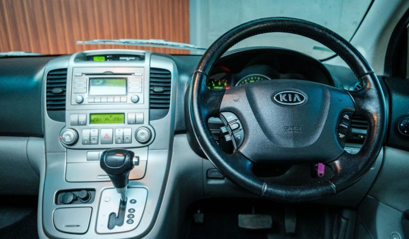 
								Kia Sedona 2.2 Crdi At full									