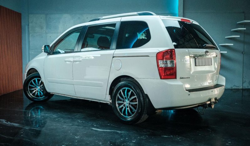 
								Kia Sedona 2.2 Crdi At full									