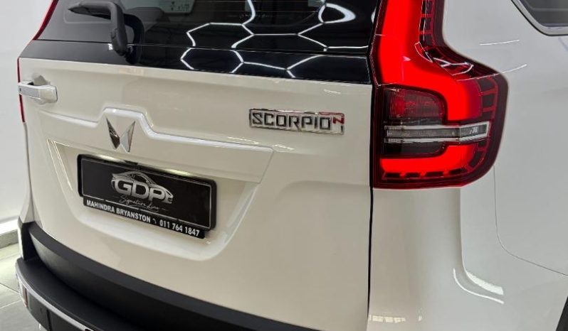 
								Mahindra Scorpio N Z8 4X2 At full									