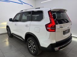 
										Mahindra Scorpio N Z8 4X2 At full									