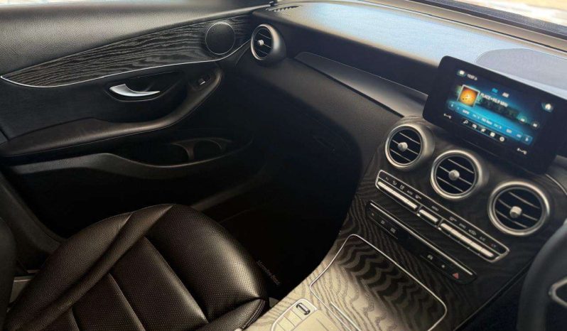 
								MERCEDES-BENZ GLC GLC 220d 4MATIC full									