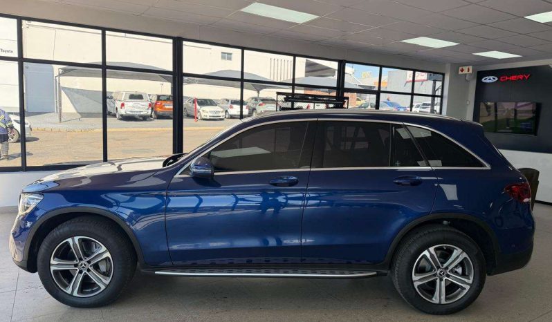 
								MERCEDES-BENZ GLC GLC 220d 4MATIC full									