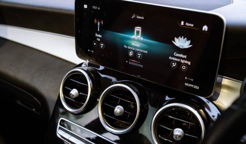 
								Mercedes-Benz GLC GLC300d 4Matic AMG Line full									