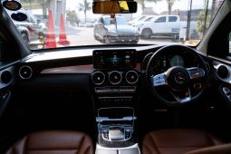 
										Mercedes-Benz GLC GLC300d 4Matic AMG Line full									