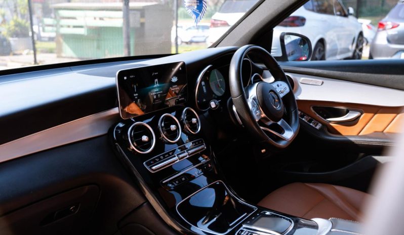 
								Mercedes-Benz GLC GLC300d 4Matic AMG Line full									
