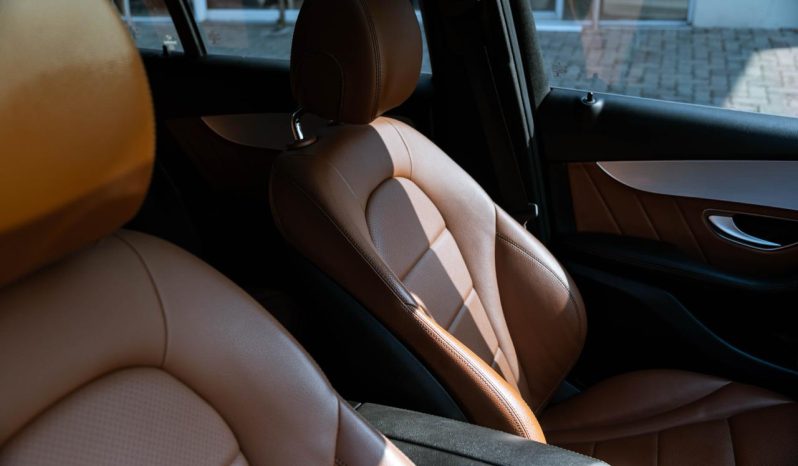 
								Mercedes-Benz GLC GLC300d 4Matic AMG Line full									