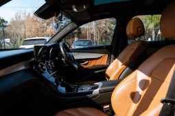 
										Mercedes-Benz GLC GLC300d 4Matic AMG Line full									