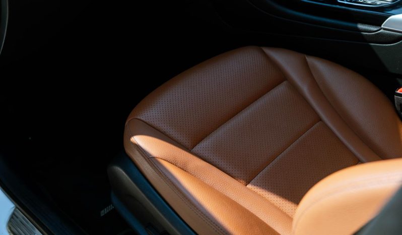 
								Mercedes-Benz GLC GLC300d 4Matic AMG Line full									