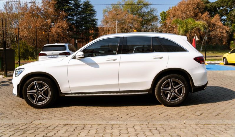 
								Mercedes-Benz GLC GLC300d 4Matic AMG Line full									