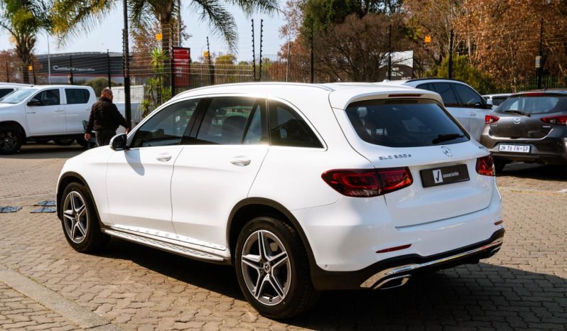
								Mercedes-Benz GLC GLC300d 4Matic AMG Line full									