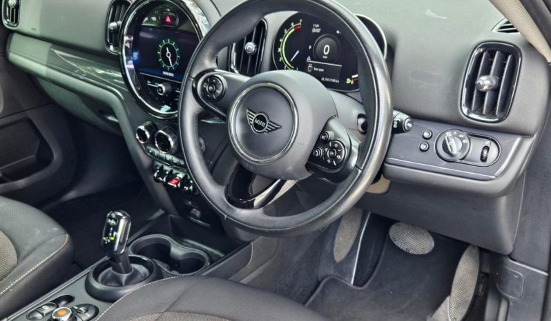
								MINI Countryman Cooper Countryman full									