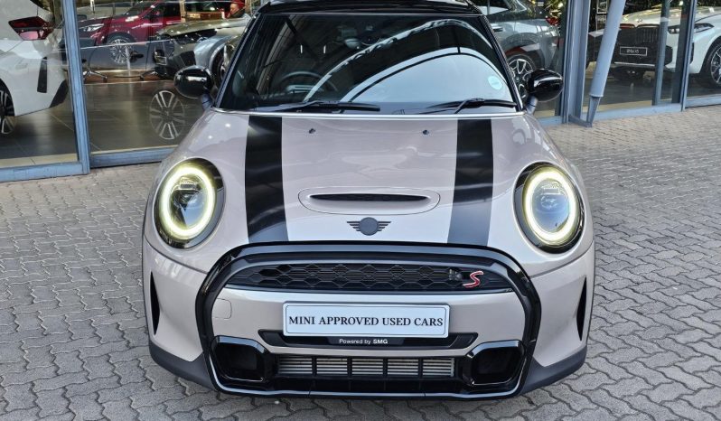 
								MINI Hatch 5-Door Cooper S Steptronic full									